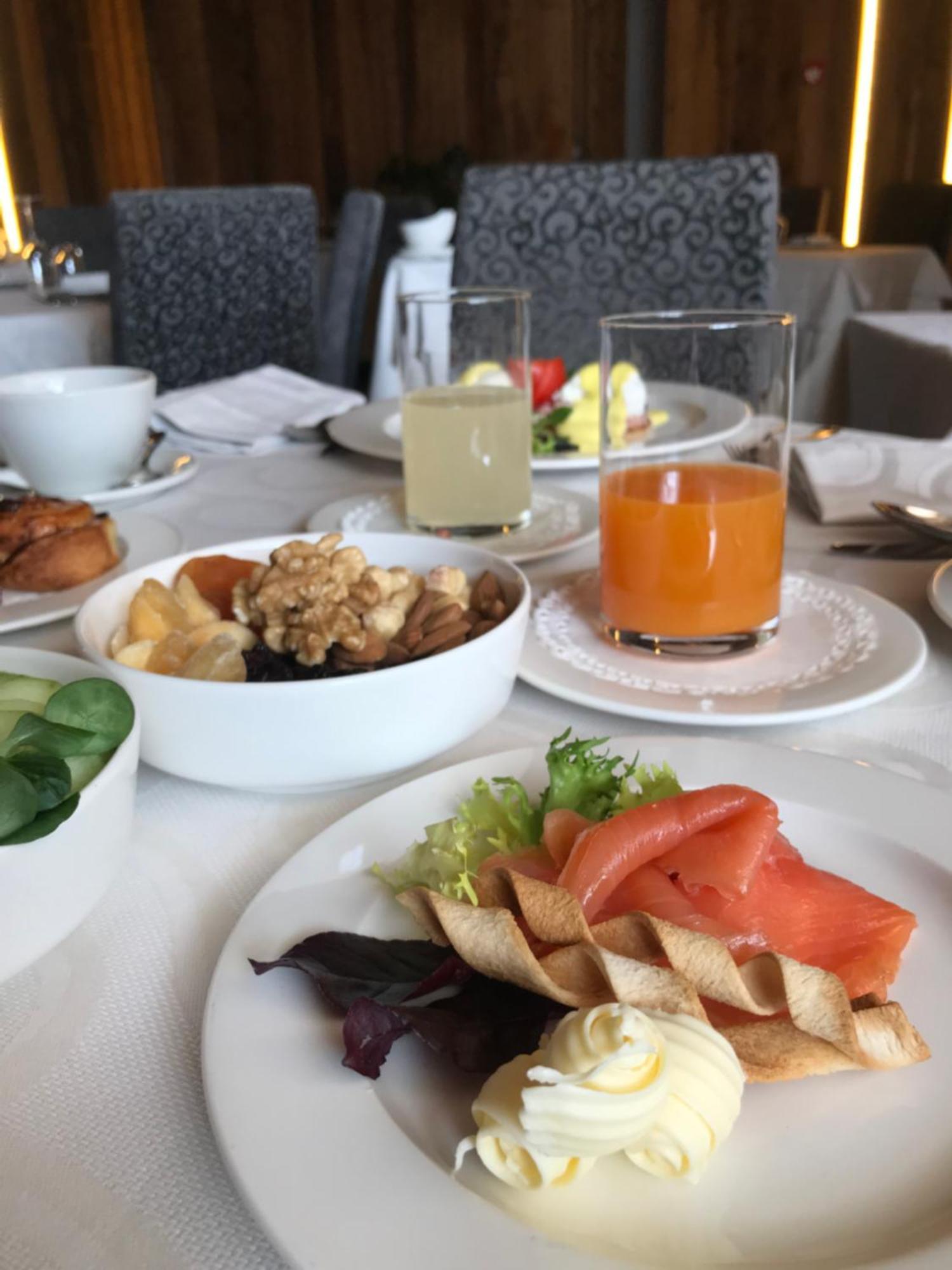 Excelsior Planet Hotel เบรยล์-แชร์วิเนีย ภายนอก รูปภาพ